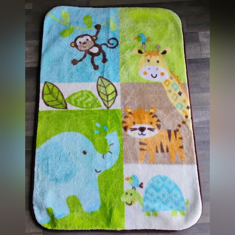 Garanimals Luxury plush fleece baby blanket
